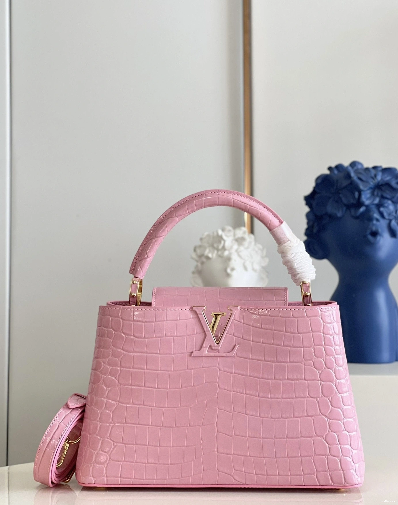 Frstbag ru MM LOUIS CAPUCINES VUITTON 0803